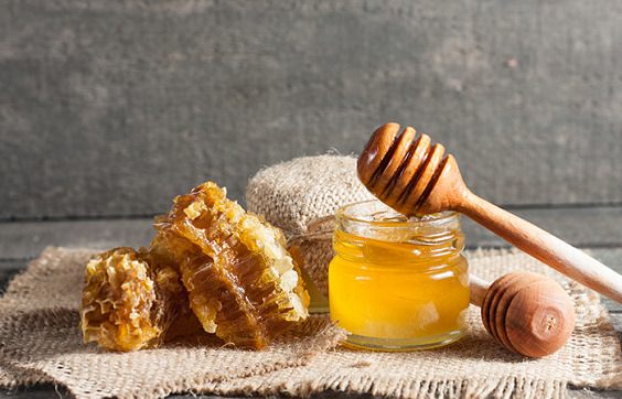 Honey-Anti-Aging-Effects